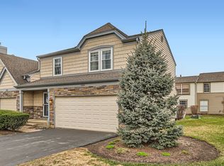 1300 Gloucester Cir, Carol Stream, IL 60188