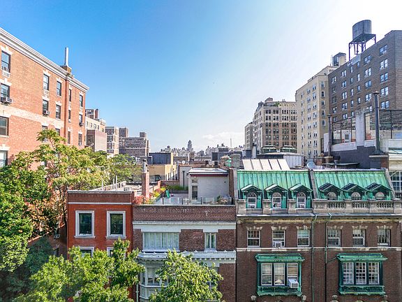 3rd image of 308 W 92nd St APT 4A