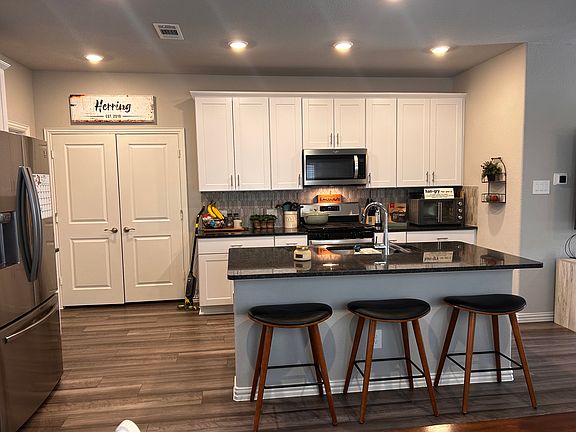 5th image of 3505 Chambers Dr #1