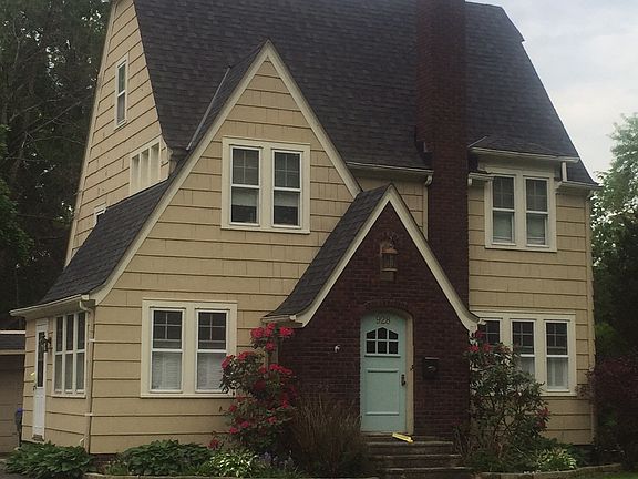 3rd image of 928 Chestnut Blvd