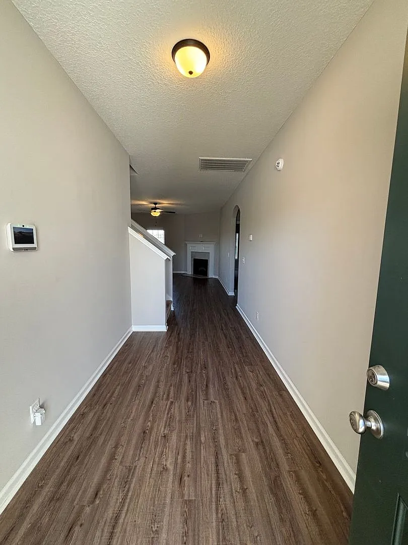 For Rent — Photo 2