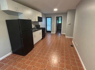 1099 Hollins St #1, Baltimore, MD 21223