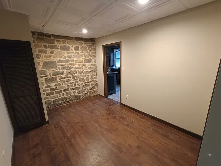 235 Spring St #3 — Photo 6