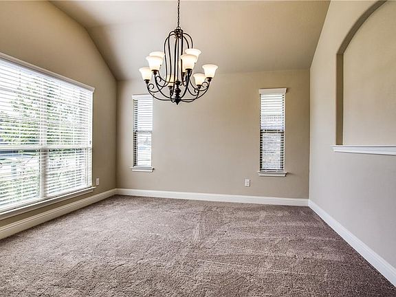 5th image of 12401 Cedar Knoll Dr