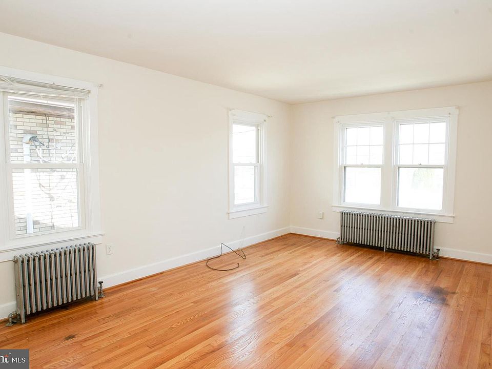 1st image of 7 Central Ave #2