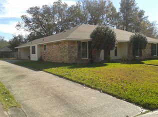 1328 Stoneleigh Dr, Baton Rouge, LA 70808