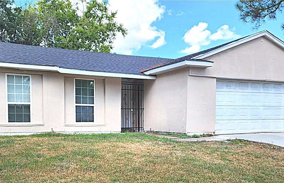 1st image of 15829 Ridgeroe Ln