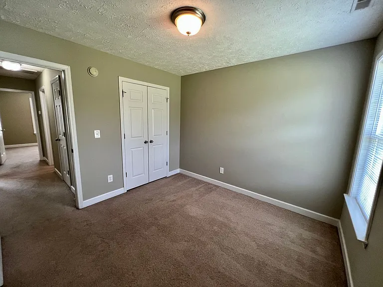 1030 Coral Dr — Photo 14