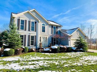 10227 Corbetts Ln, Twinsburg, OH 44087