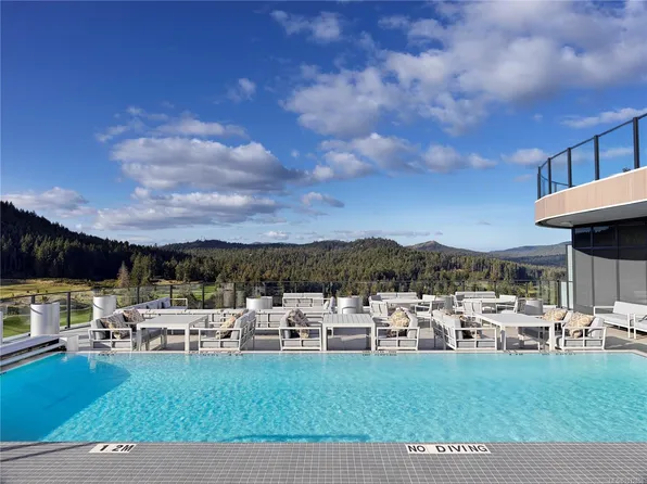 2000 Hannington Rd #603, Langford, BC V9B 6R6