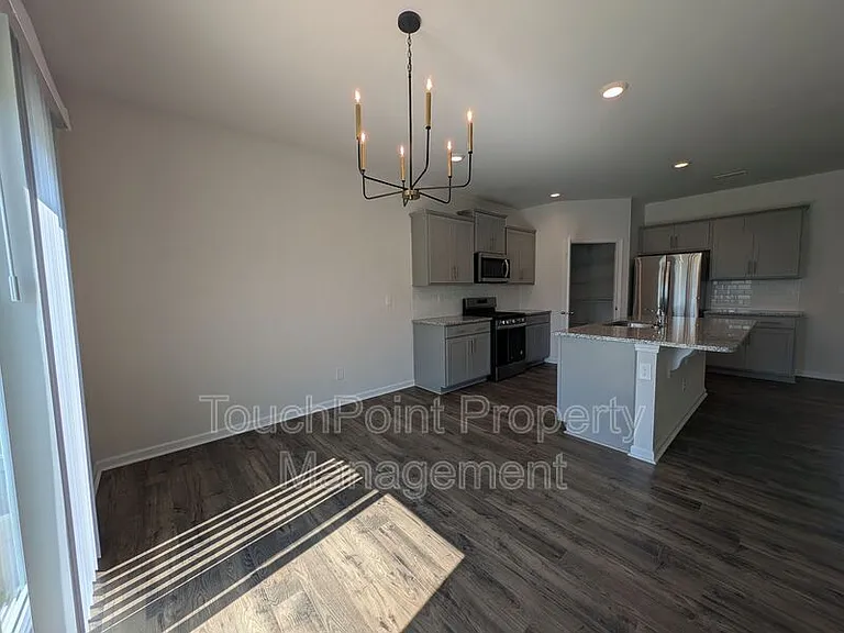 2167 Vanderlyn St — Photo 13