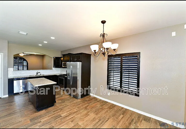 3741 Loma Adriana Dr — Photo 19