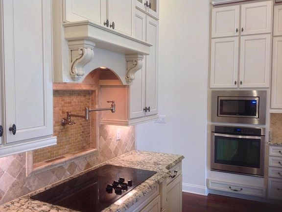 Gourmet Kitchen
