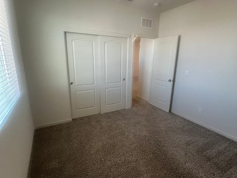 1878 Holland Ln — Photo 43
