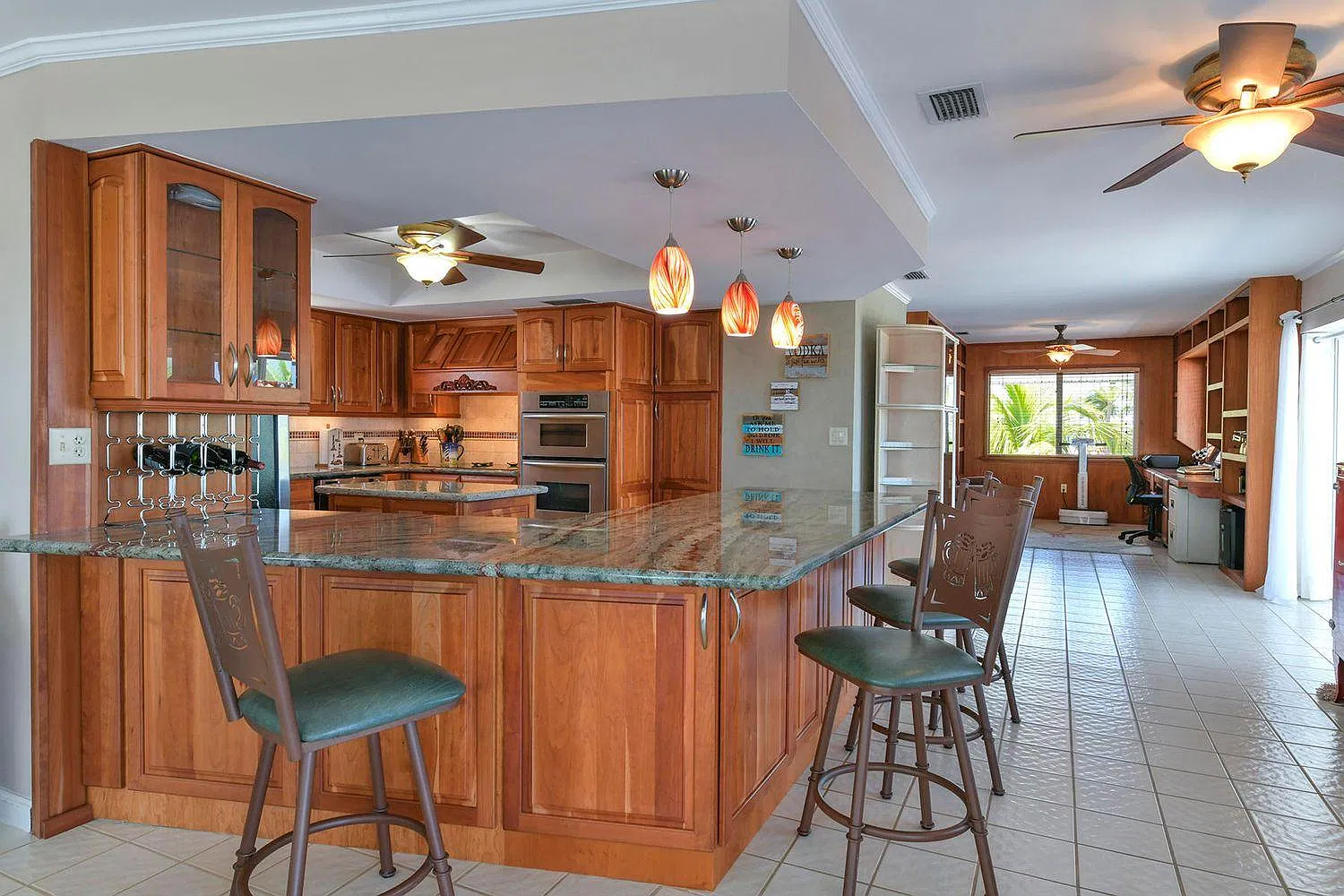 4 bed, 2000 sqft, $6,000 — Photo 4