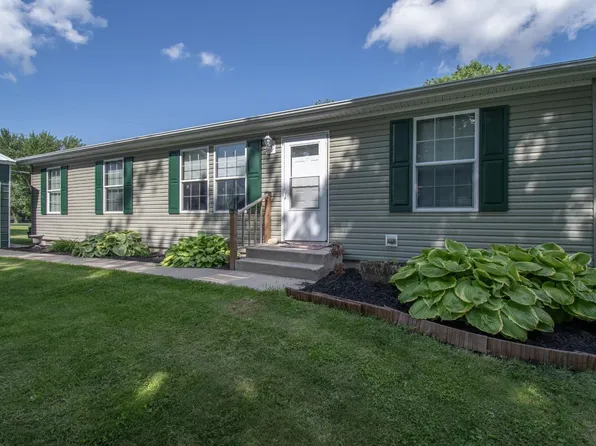 355 Martin St, Rome City, IN 46784