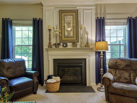 2nd image of 564 Cromwell Dr