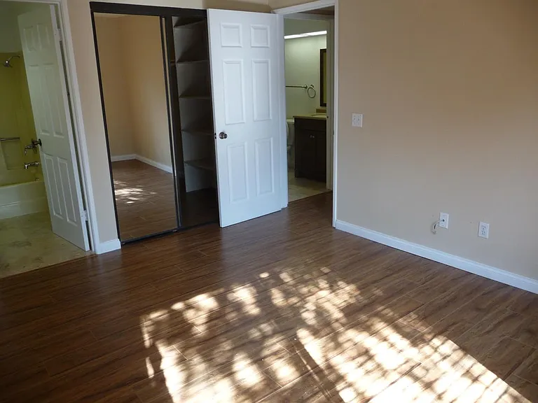9326 Twin Trails Dr #106 — Photo 7