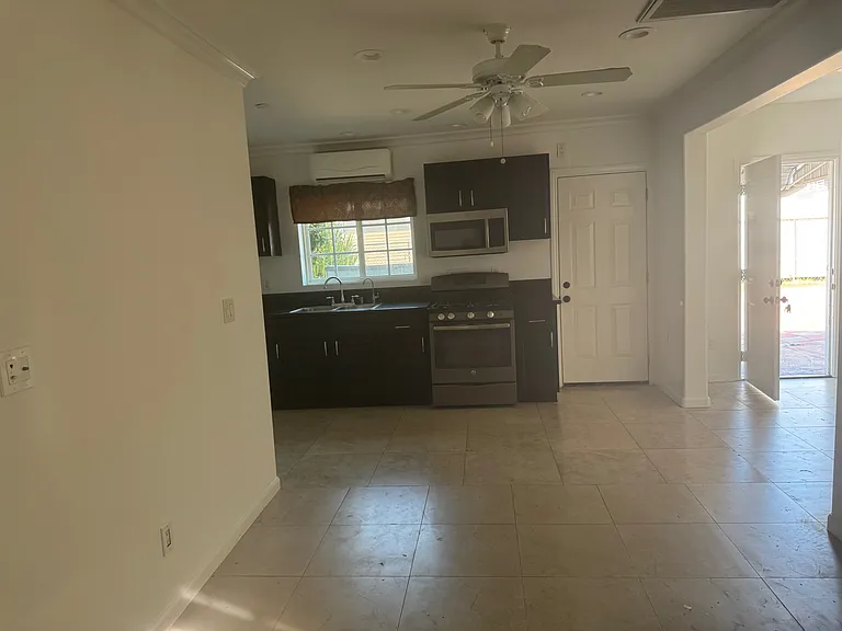 Raymond Ave — Photo 11