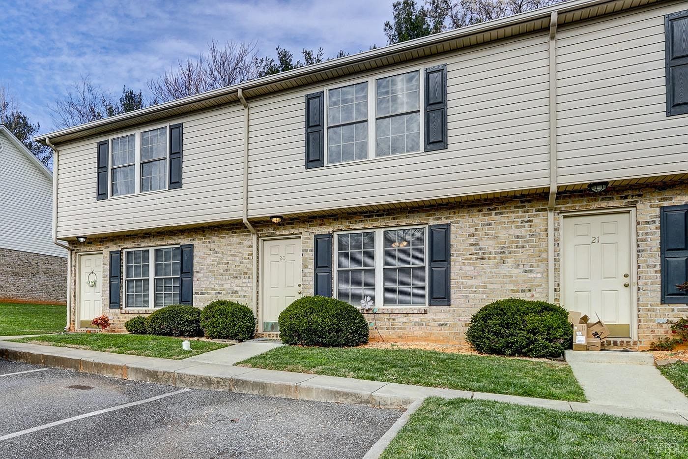 2004 Wards Ferry Rd, Lynchburg, VA 24502 | Zillow