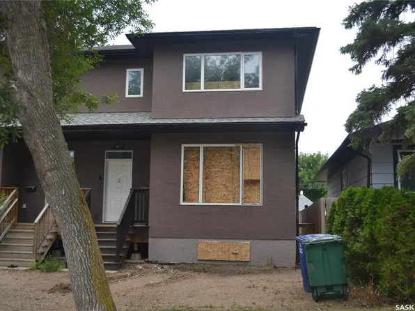 417 S AVENUE S, Saskatoon, SK S7M 3A3