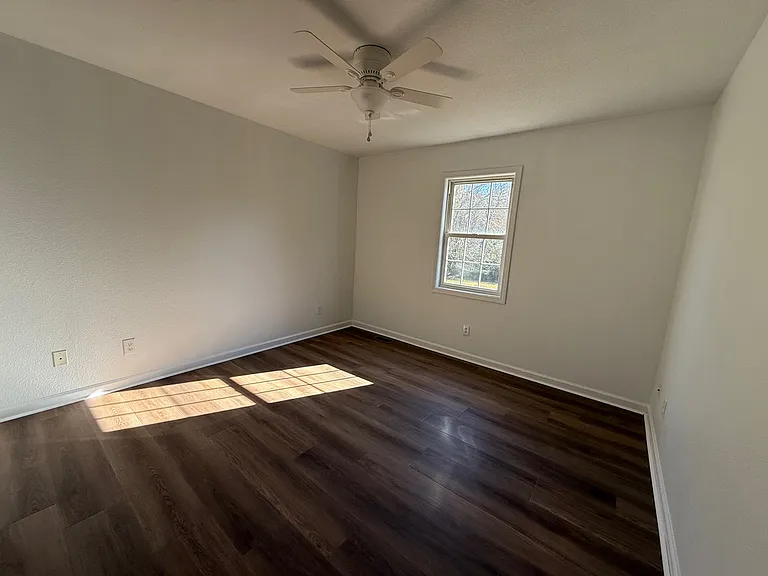 206 Olivarri Dr — Photo 15