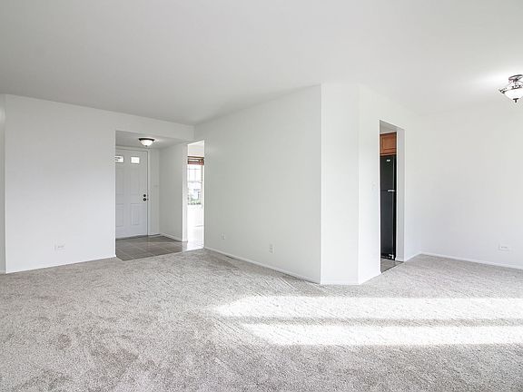 2nd image of 255 Green Knoll Ln #255