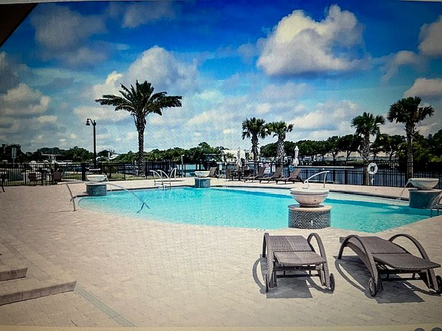 1st image of 20 Del Palma Dr