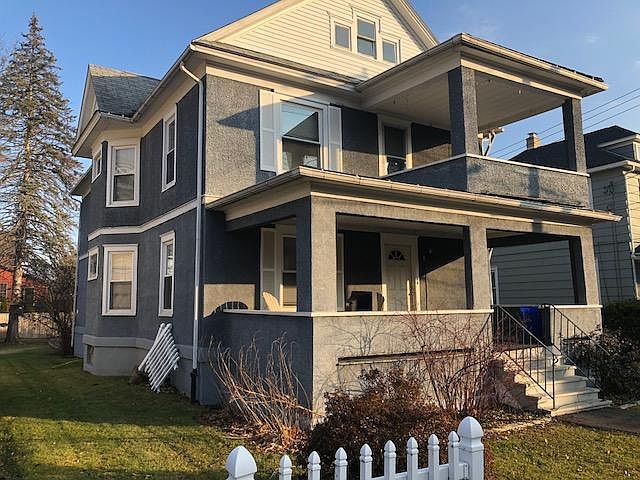 1st image of 70 Rotary Ave #2