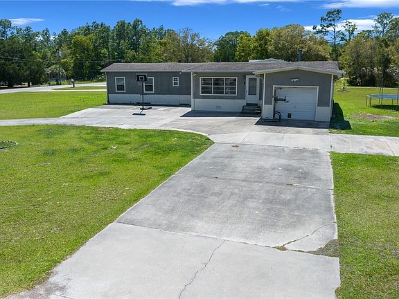 5th image of 3266 S Westmoreland Dr