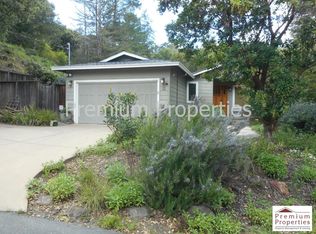 12 La Fond Ln, Orinda, CA 94563