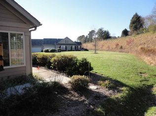 815D Wynnshire Dr, Hickory, NC 28601