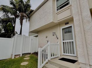 1126 Woodlake Dr, Cardiff, CA 92007