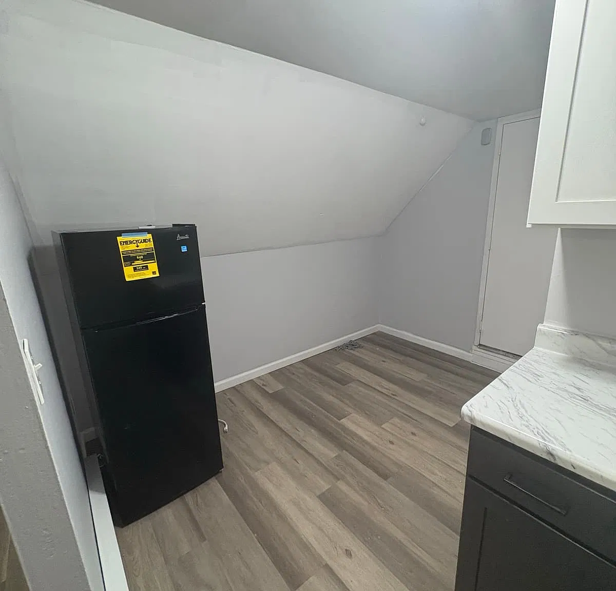 180 Lincoln Pl — Photo 2