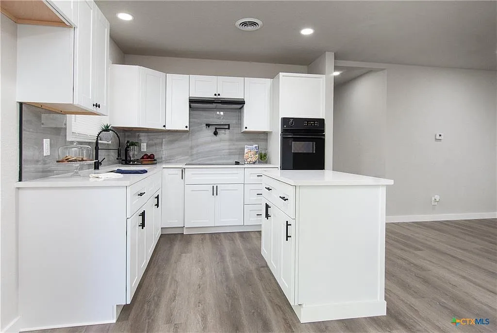 2313 Debra Cir, Killeen — Photo 3