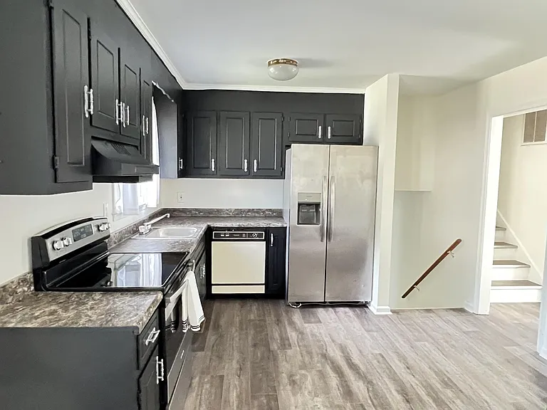 1703 Westbrook Rd — Photo 3