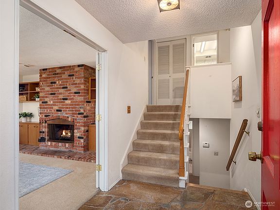 5th image of 1411 180th Avenue NE