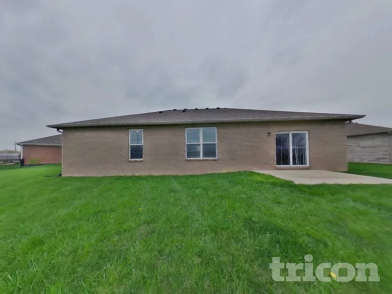 305 Gale Ct — Photo 15