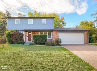 2031 Belle Meade Dr, Davison, MI 48423