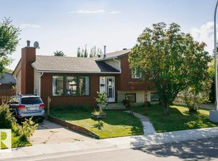 23 Hughes Rd NW, Edmonton, AB T5A4E1