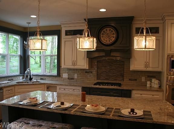 5th image of 575 Stonehenge Dr SW