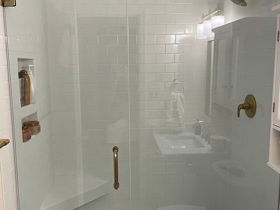 5th image of 1801 Lake Ave APT 210