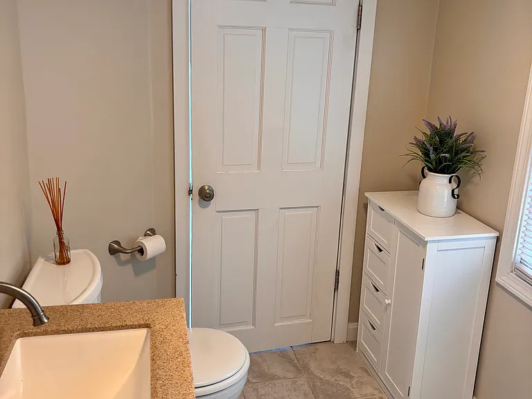 8 Edgewood Ter — Photo 17
