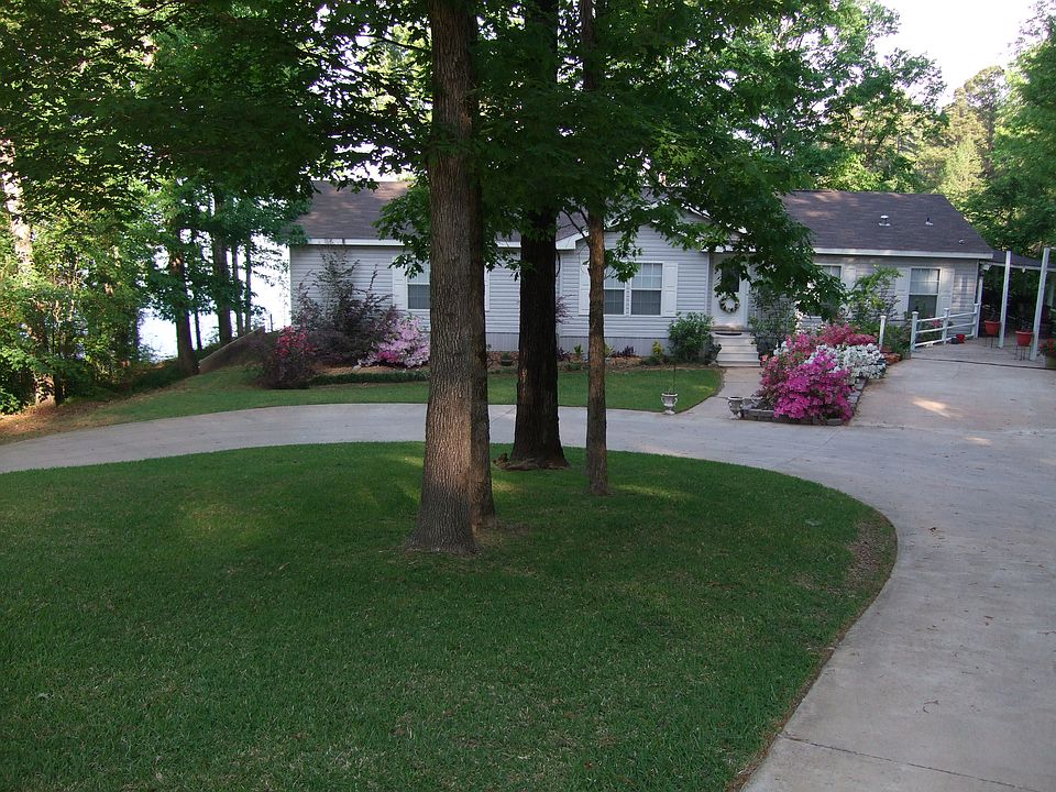 2nd image of 394 Tom Robinson Rd