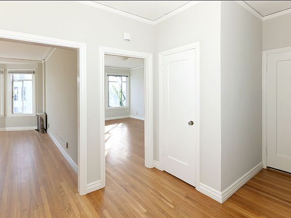 2nd image of 3301 Broderick St APT 204