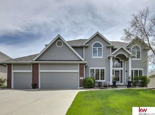 17613 Riggs St, Omaha, NE 68135