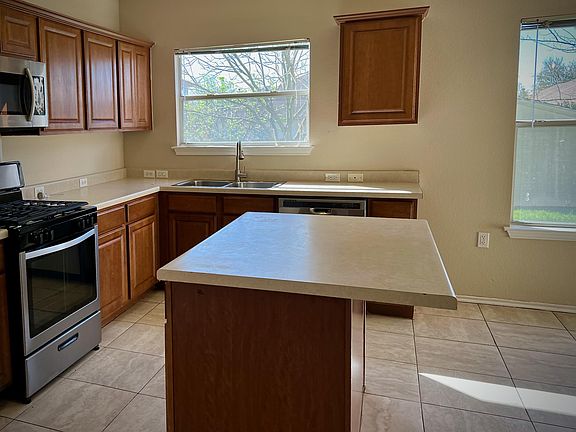 4th image of 10917 Furrow Hill Dr