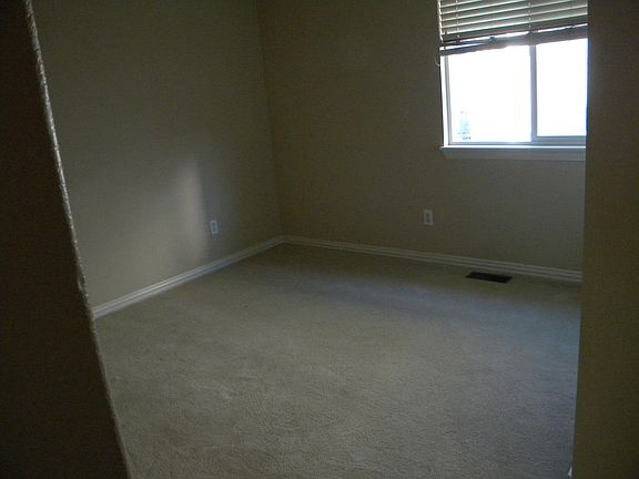 Main Floor 2nd BR 10 x 10' 6" Full Closet