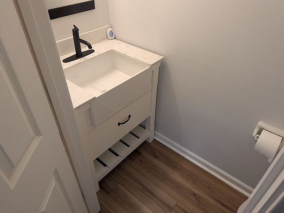Half bathroom on 1st floor
