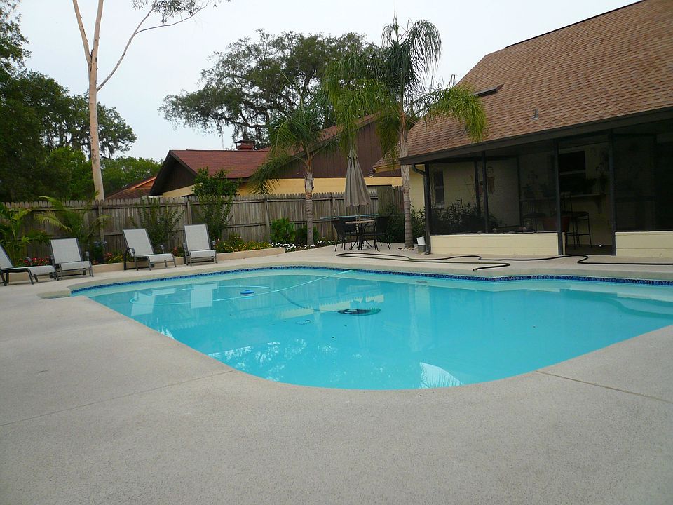 1st image of 4702 Seneca Ave
